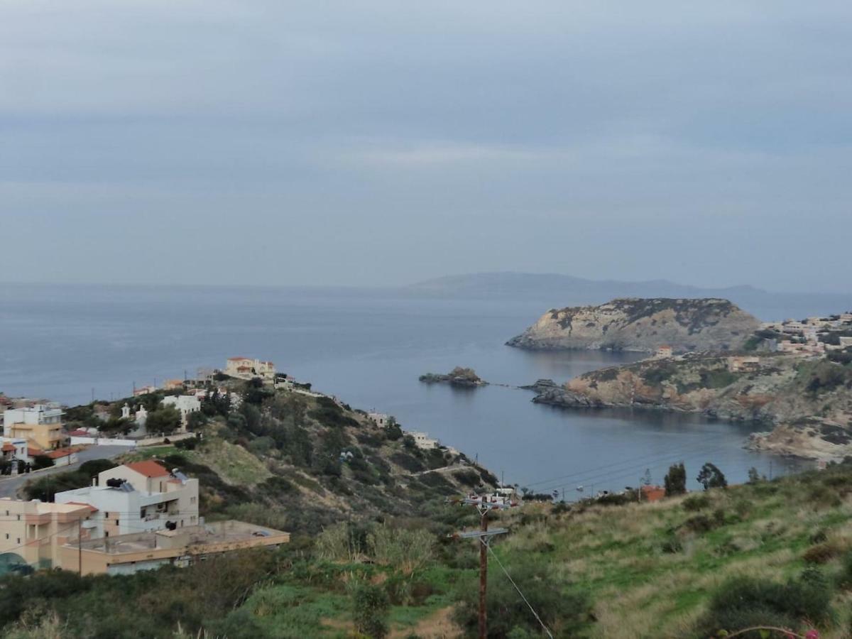 Modern With Gardens And Stunning Views Apartmán *