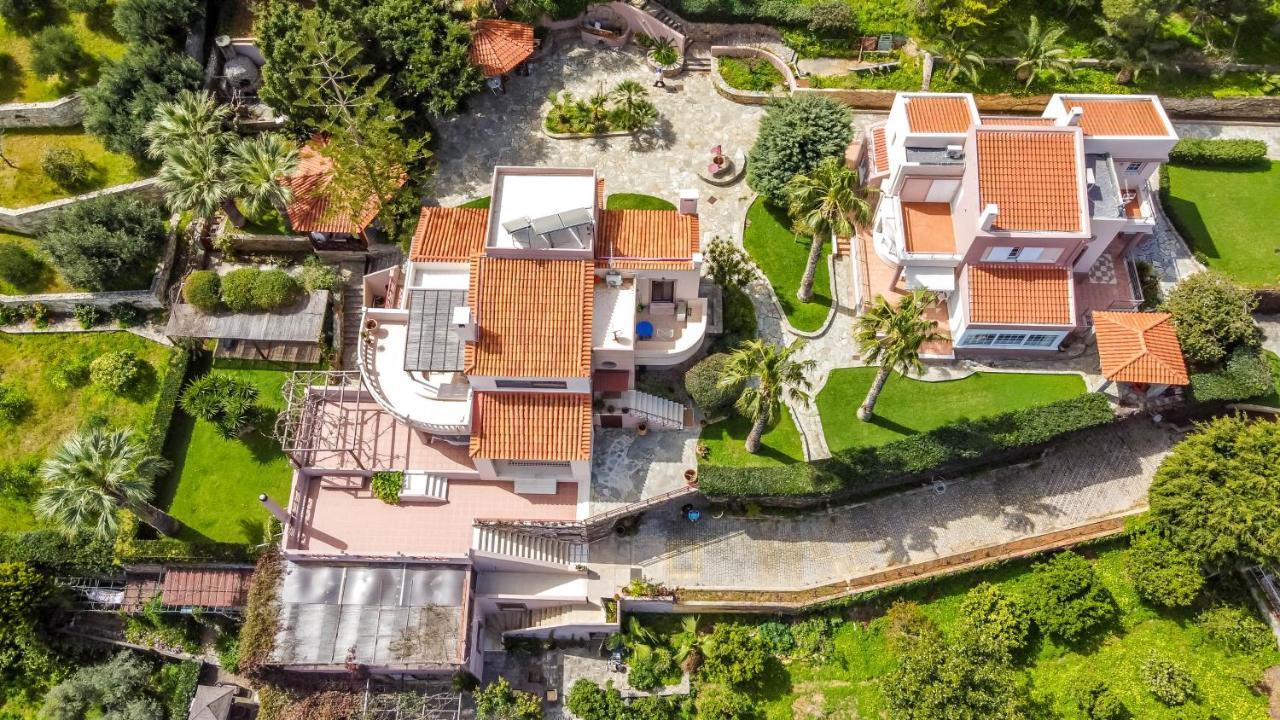 Appartement Modern With Gardens And Stunning Views